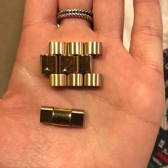 Michael Kors gold watch - Picture 4 of 7